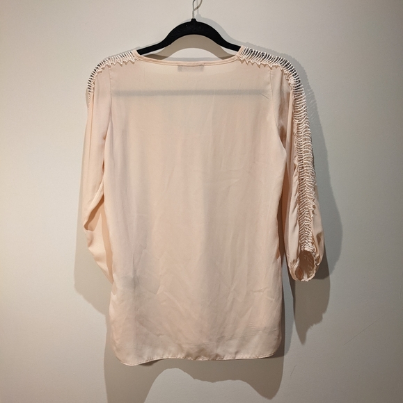 Pink blouse - Picture 2 of 5